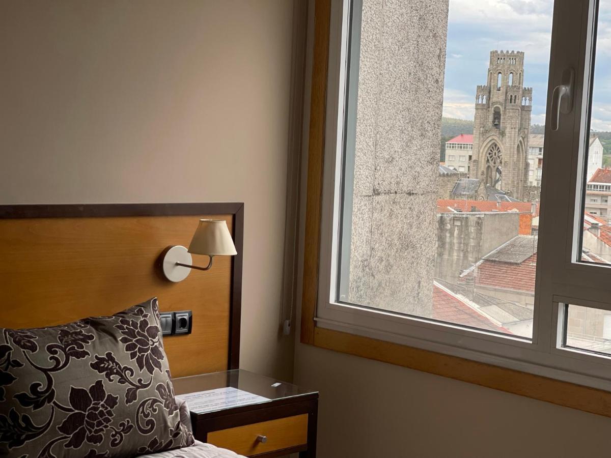 Aparthotel Arenteiro O Carballiño Eksteriør billede