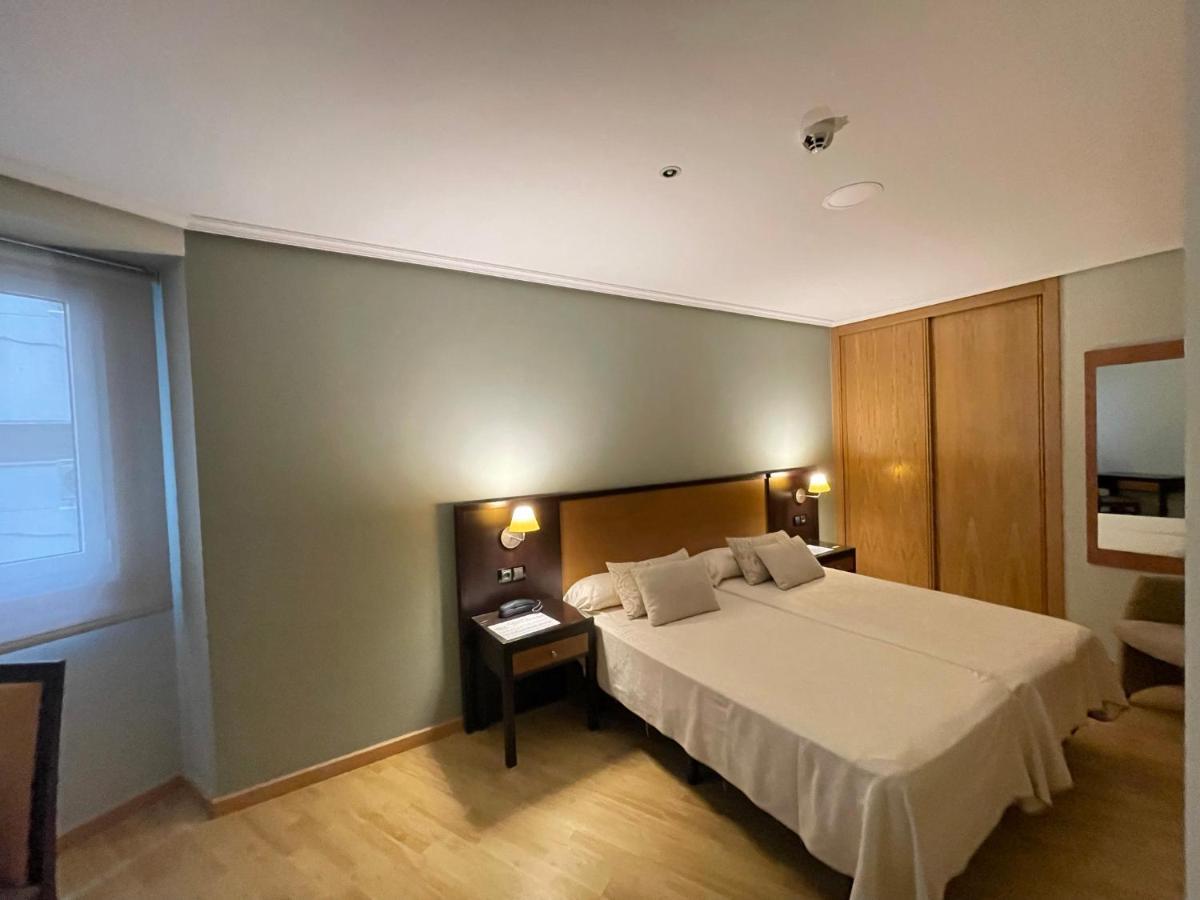 Aparthotel Arenteiro O Carballiño Eksteriør billede