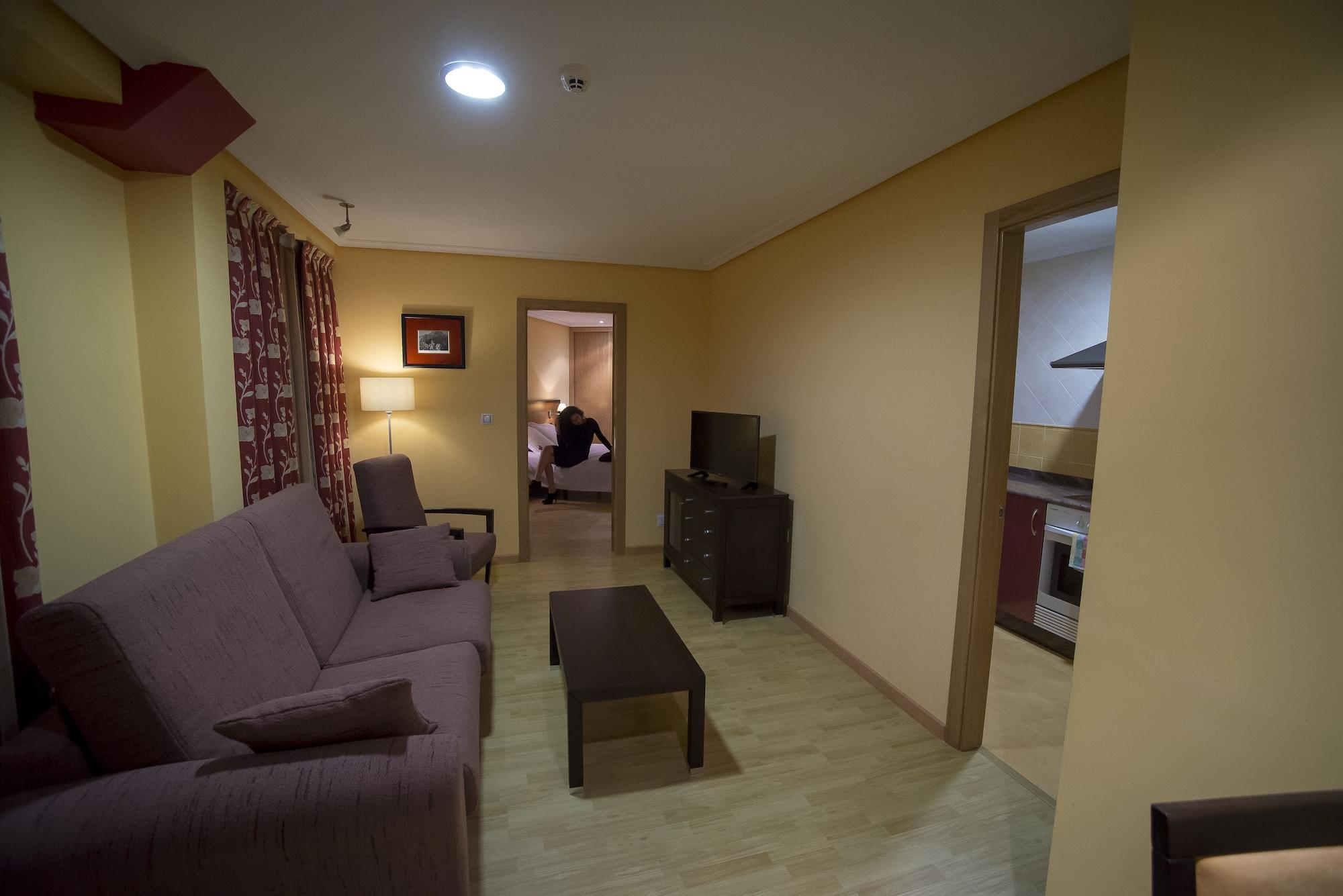 Aparthotel Arenteiro O Carballiño Eksteriør billede