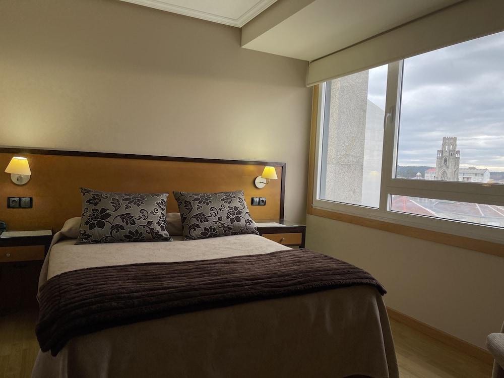 Aparthotel Arenteiro O Carballiño Eksteriør billede
