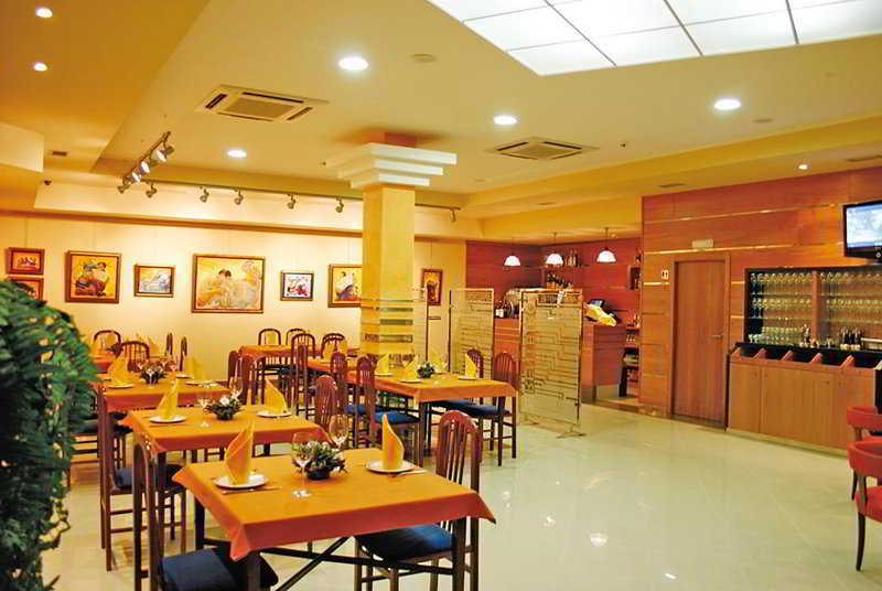 Aparthotel Arenteiro O Carballiño Restaurant billede